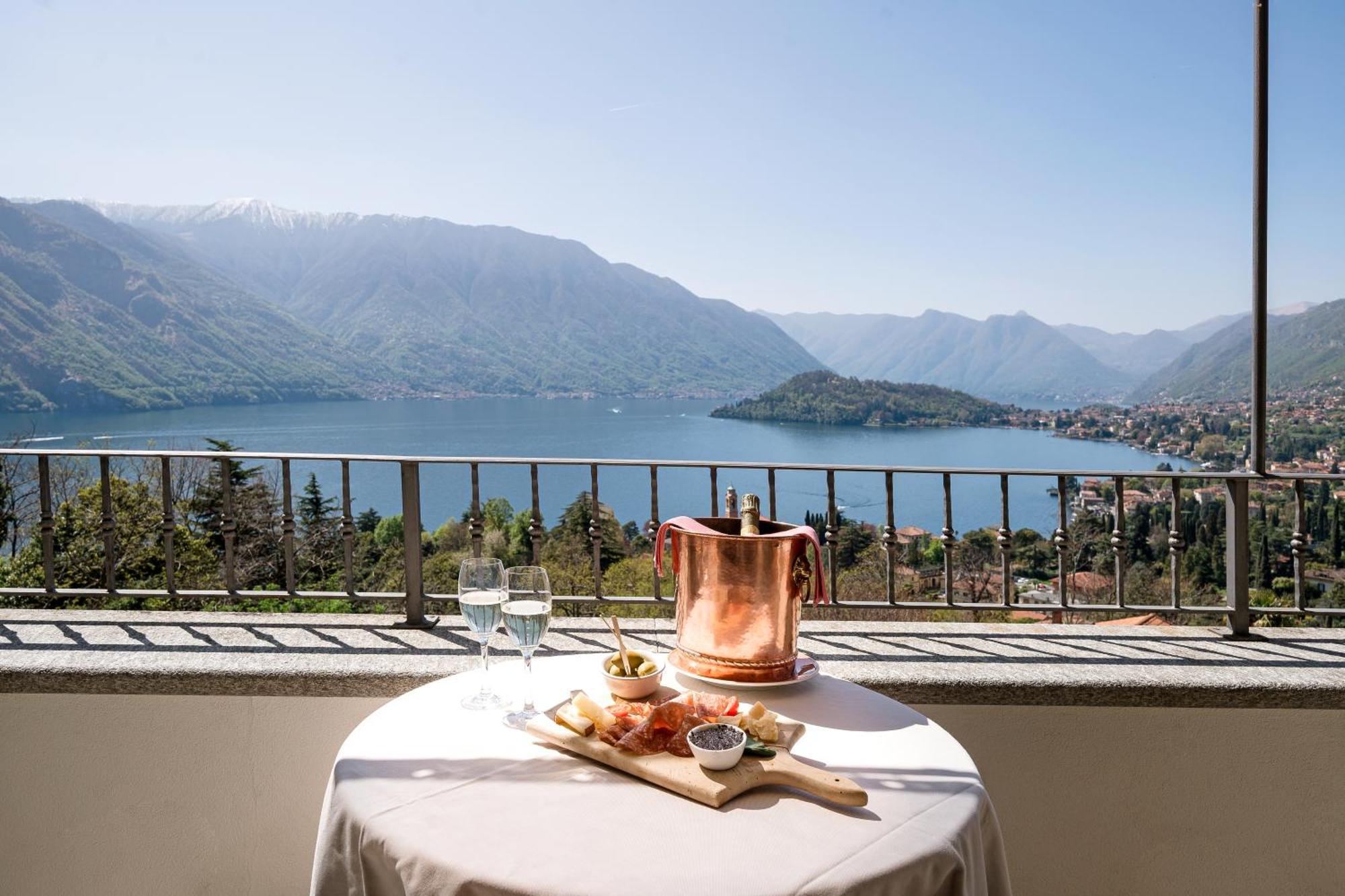 Alveluu Ristorante E Suites Tremezzo Dış mekan fotoğraf